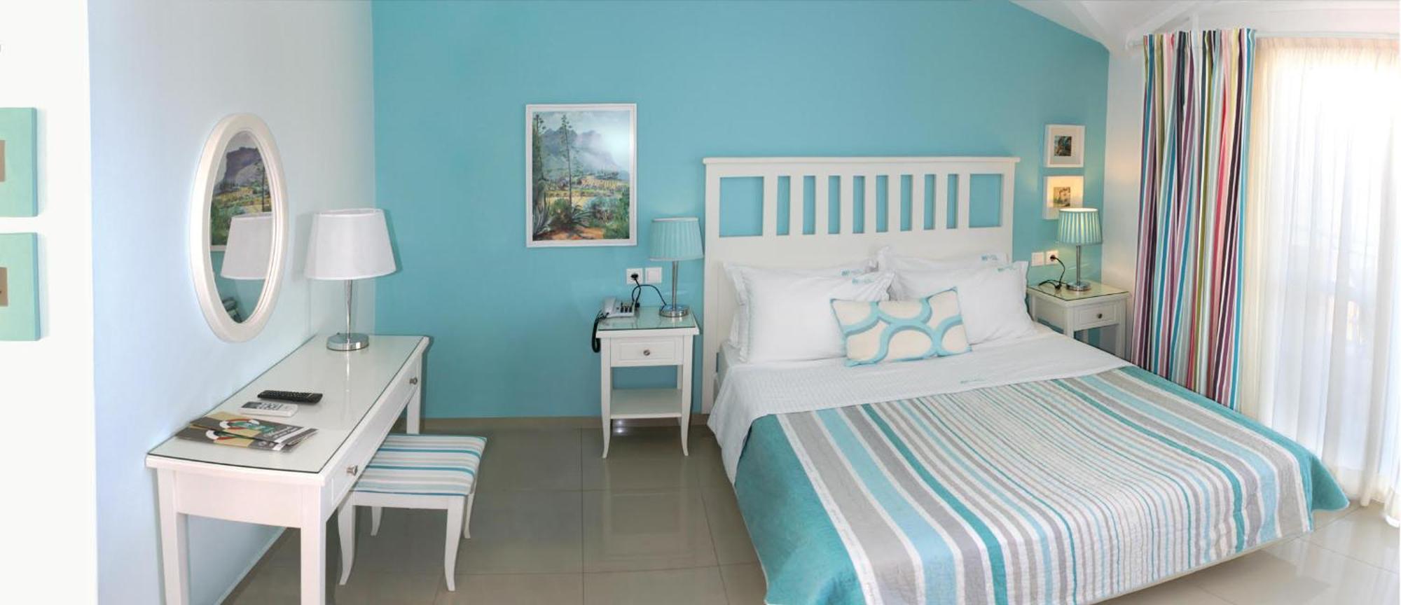 Haris Hotel Apartments And Suites Paralia Vrachou Exterior foto