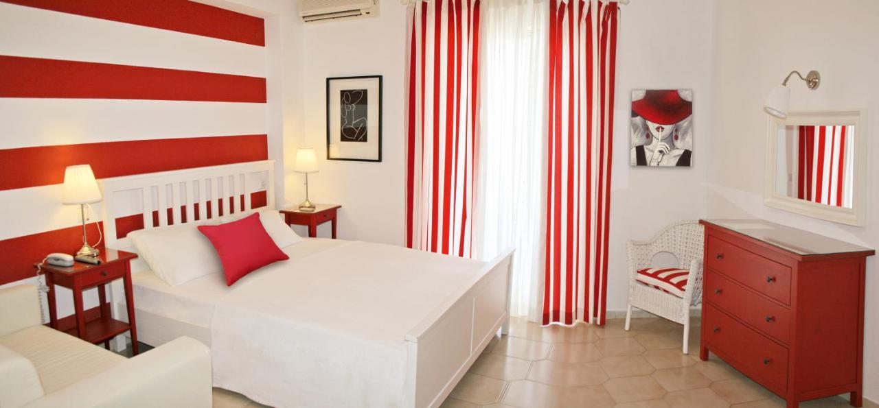 Haris Hotel Apartments And Suites Paralia Vrachou Exterior foto